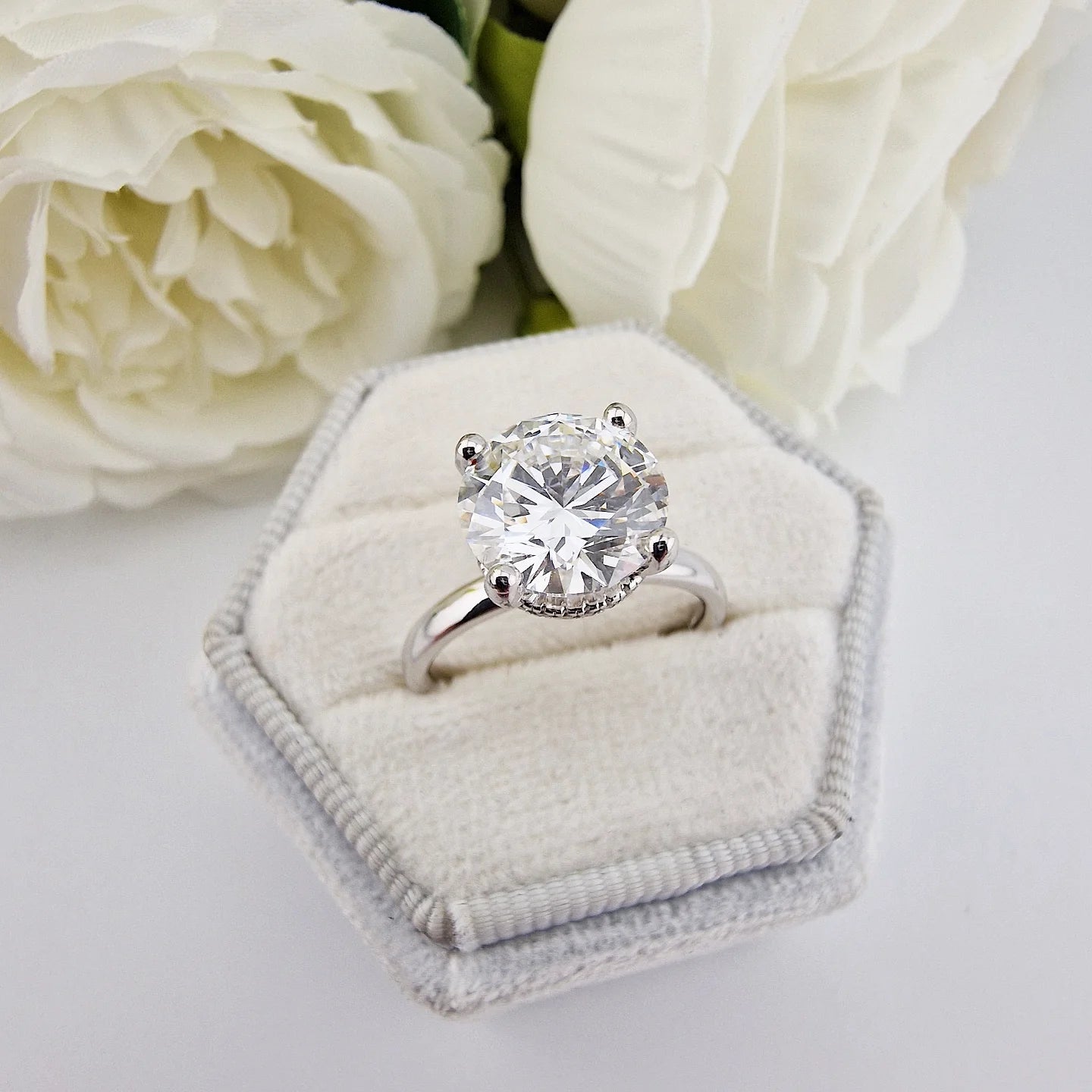 18ct White Gold 3.08ct Solitaire Lab Grown Hidden Halo Diamond Ring IGI Certified