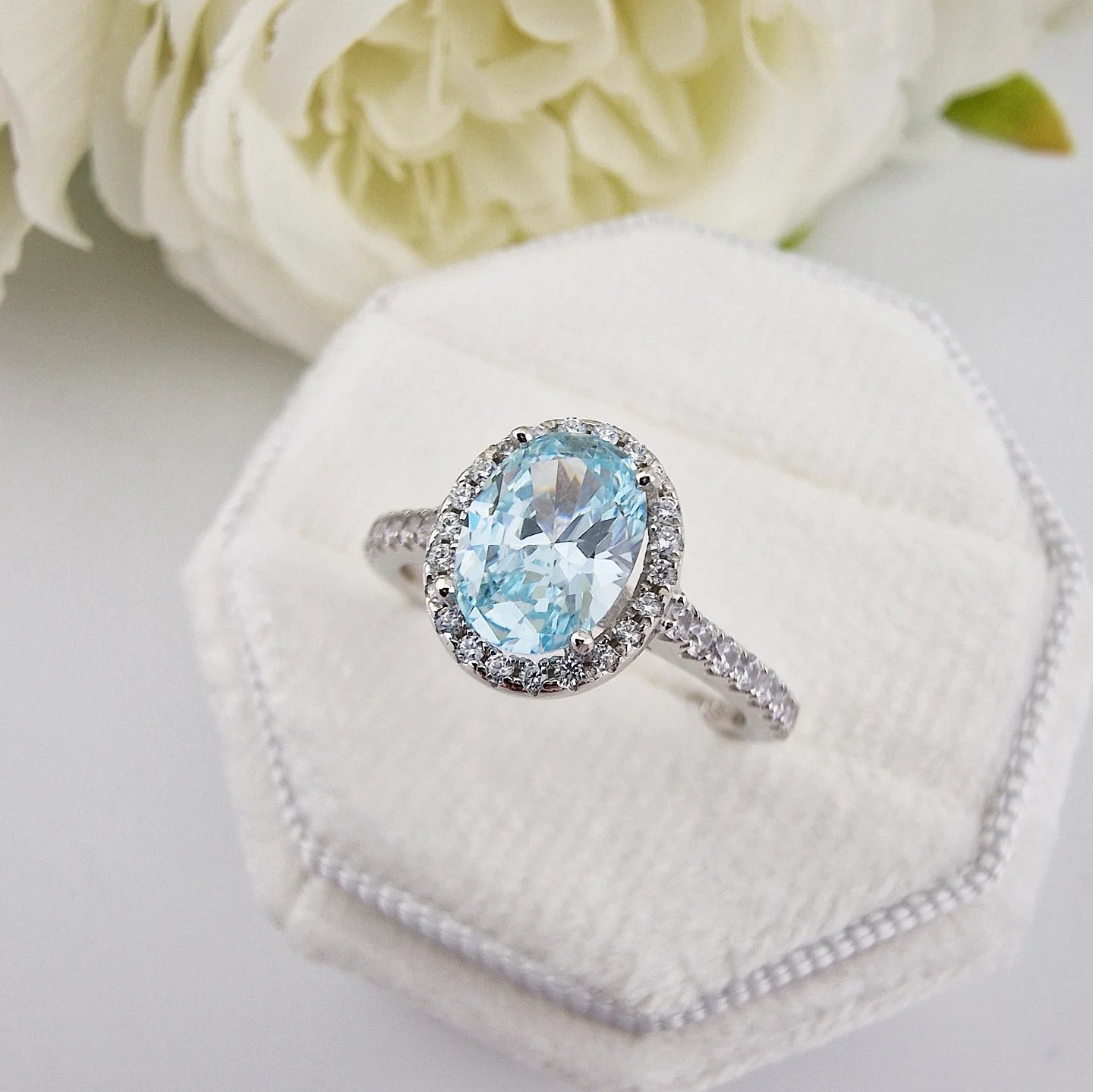 925 Sterling Silver Aquamarine Cz Oval Halo Ring