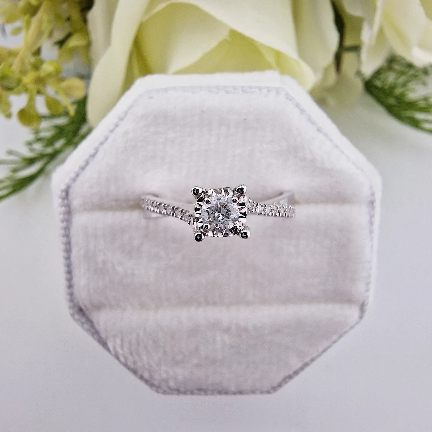 9ct White Gold 0.25ct Solitaire Diamond Ring with Twisted Band