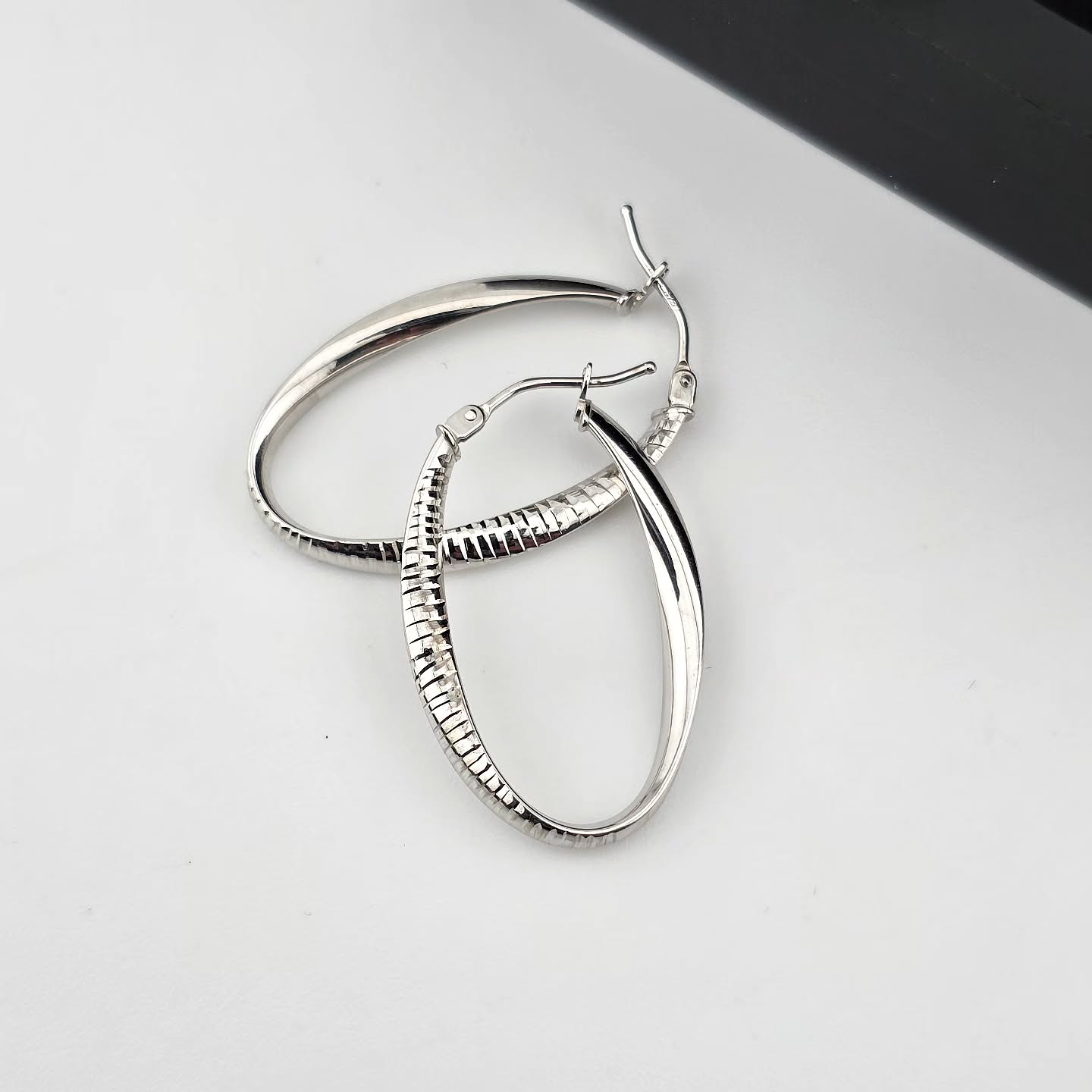 9ct White Gold Oval Twist Ribbed Plain Hoop Earrings