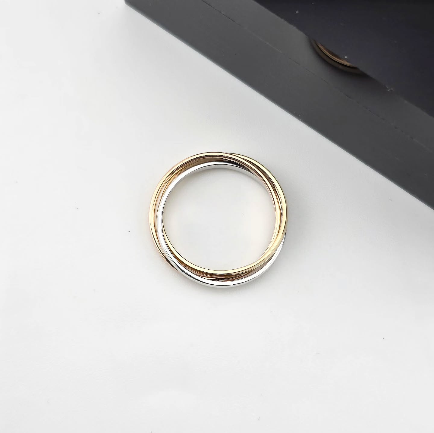 9ct Yellow White & Rose Gold 2mm Russian Wedding Band