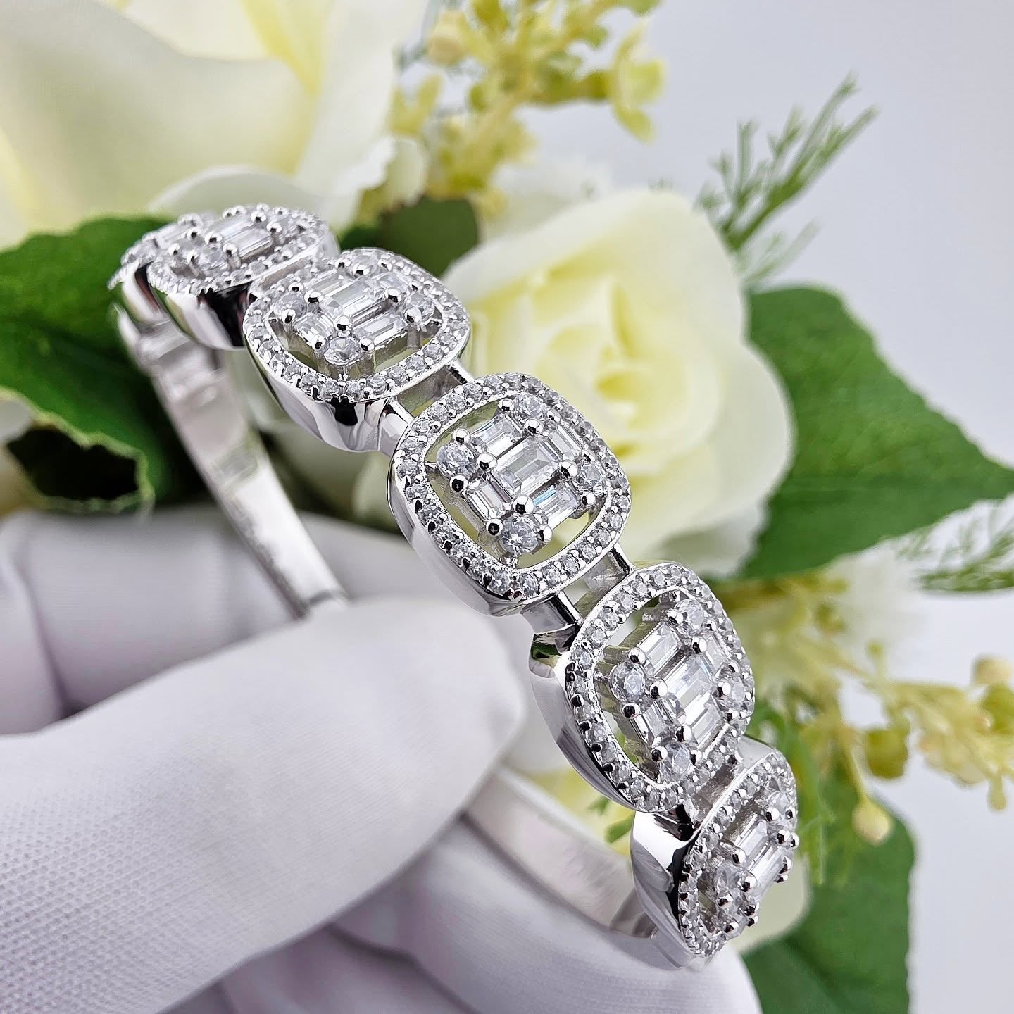 925 Sterling Silver Baguette & Round CZs Halo Style Bangle