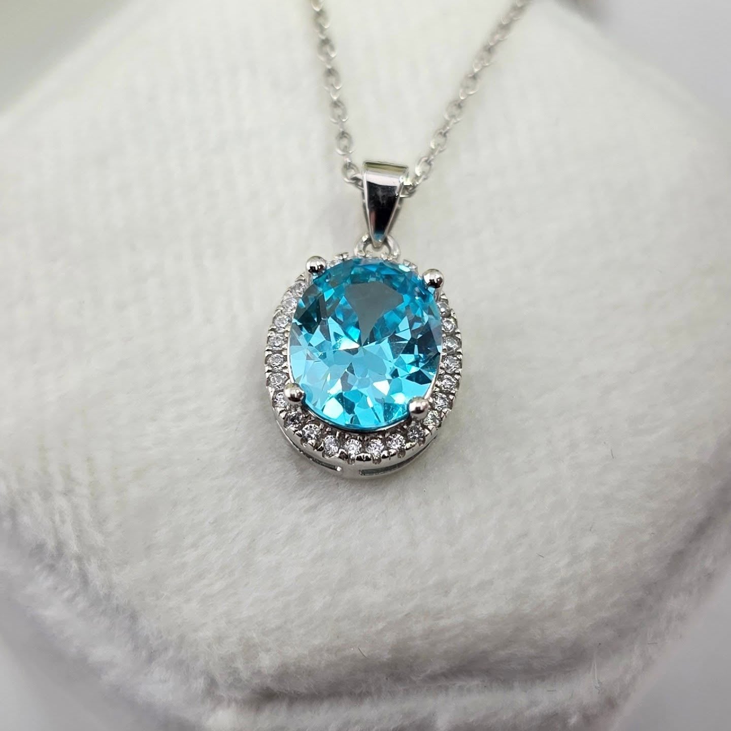 925 Sterling Silver Aqua Cz Oval Halo Pendant with Chain