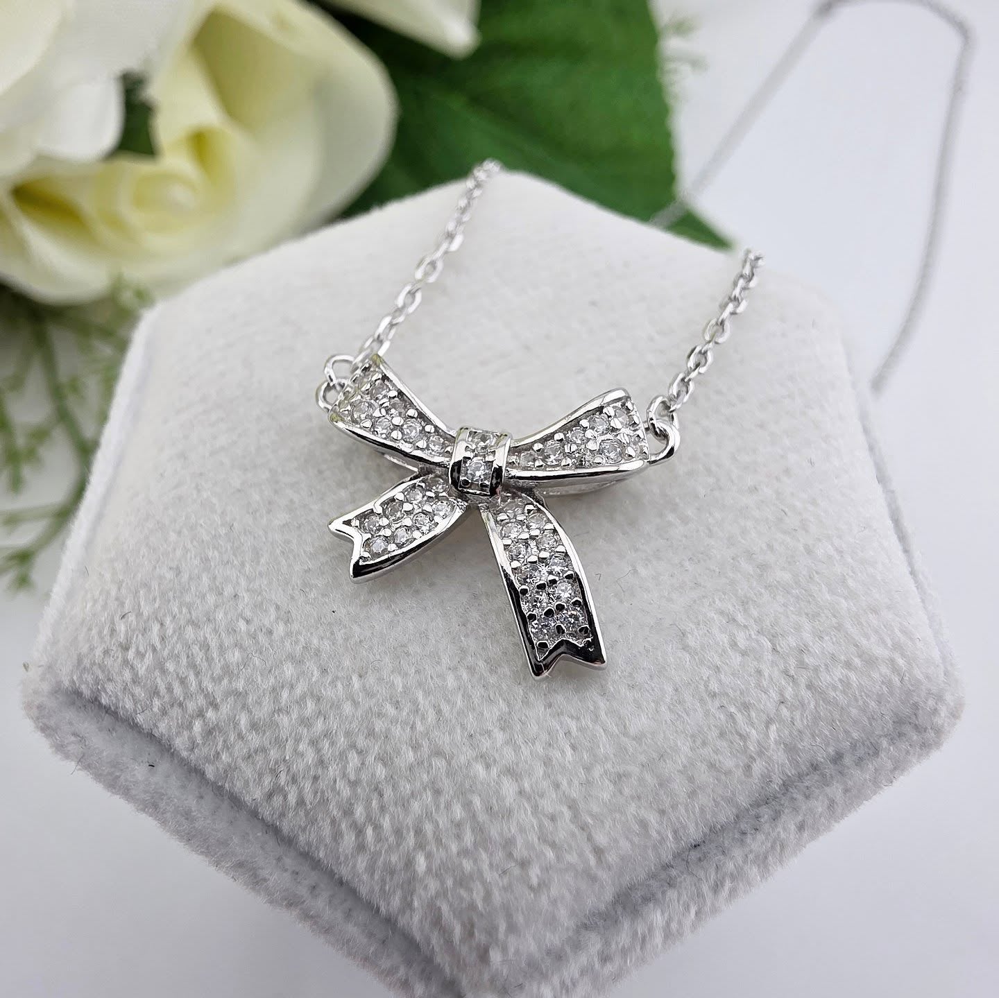925 Sterling Silver Cz Bow Design Necklace 16-18"