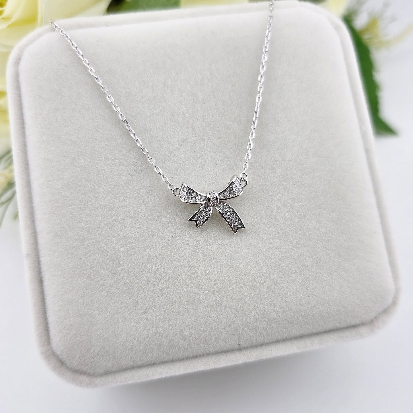 925 Sterling Silver Cz Bow Design Necklace 16-18"