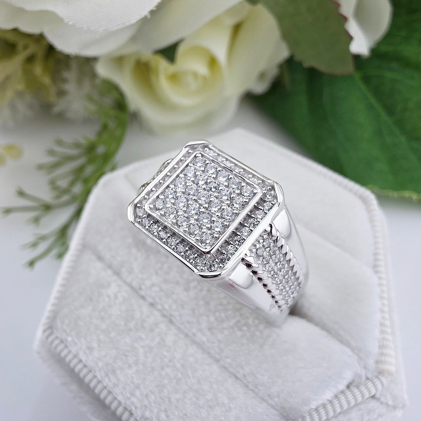 925 Sterling Silver Gents Square Pavé Signet Ring