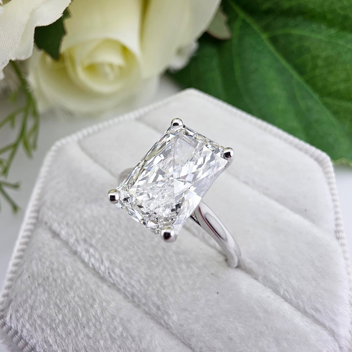 18ct White Gold 3.00ct Radiant Cut Lab Grown Diamond Ring IGI Certified