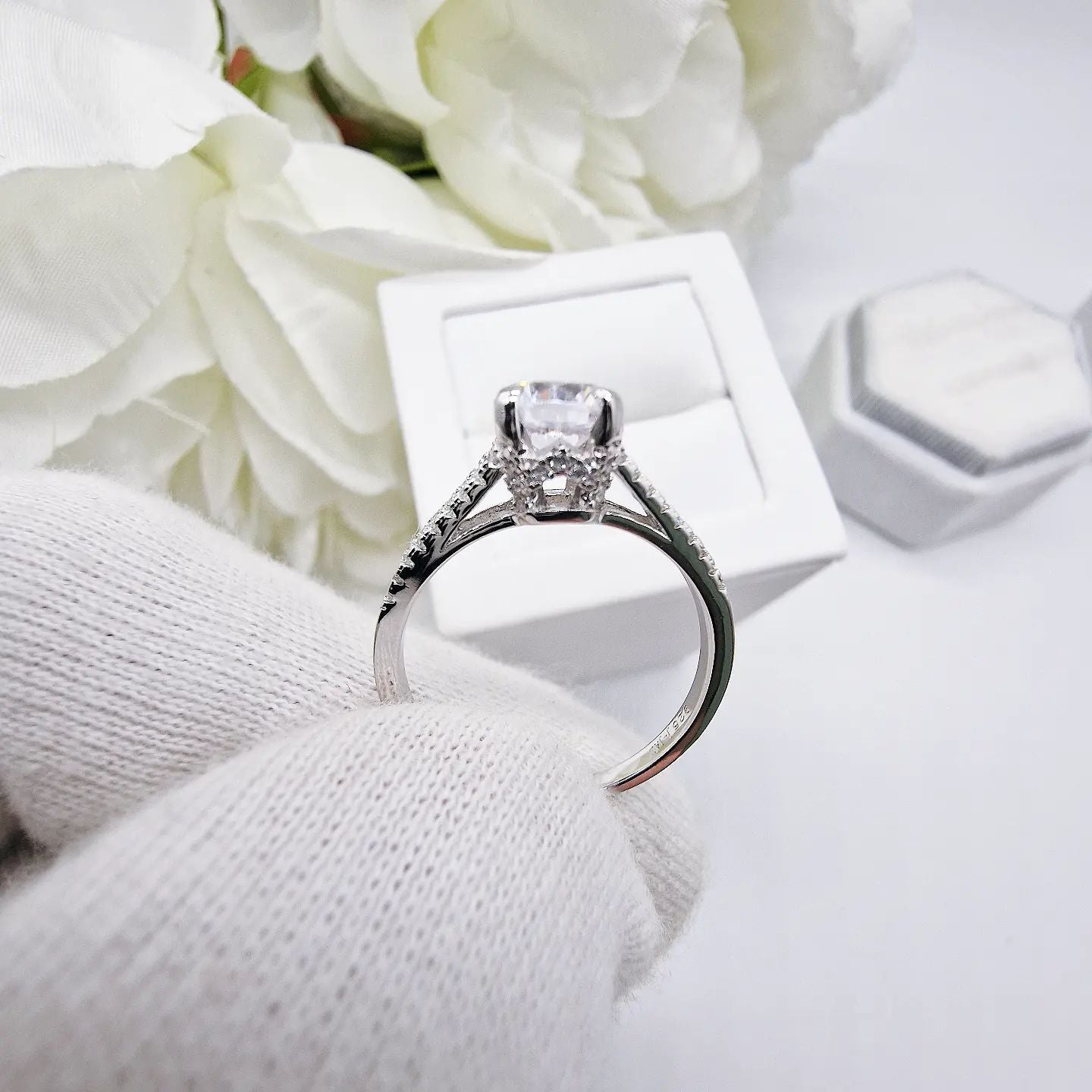 925 Sterling Silver Micro Pave' Split Shank Solitaire Cz Ring J-Jaz