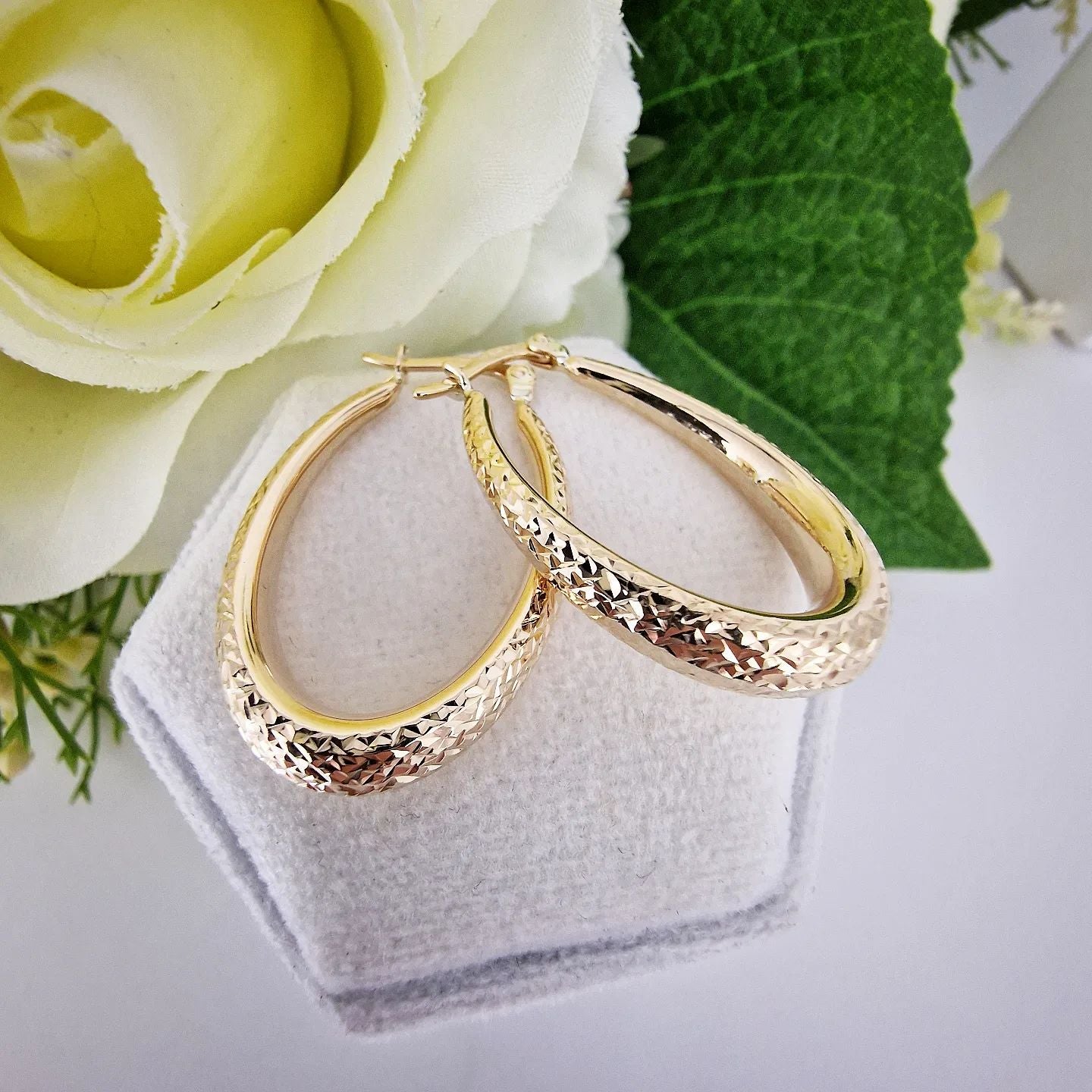 9ct Yellow Gold Diamond Cut Elongated Oval Hoop Earrings