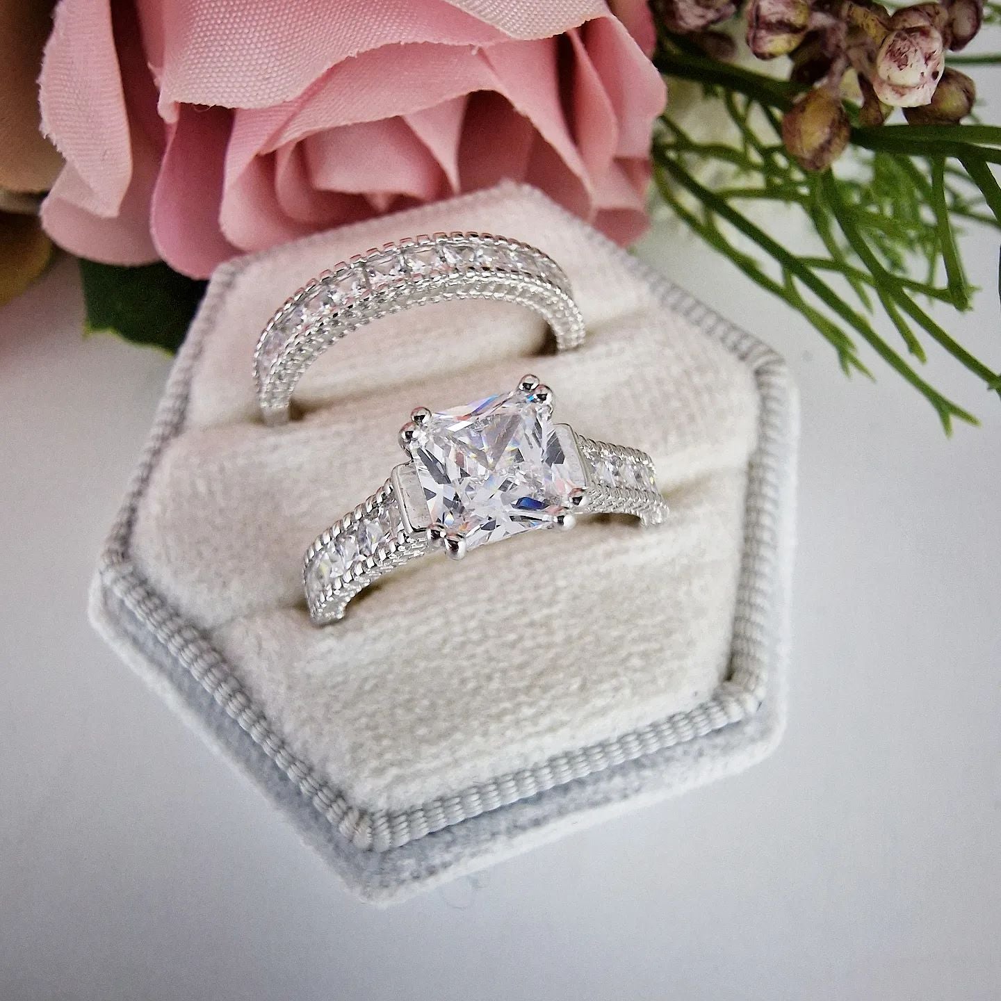 925 Sterling Silver Princess Cut Cz Ladies Ring Set With Migraine Sides