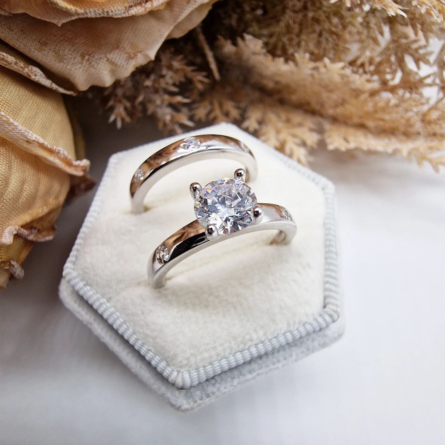 925 Sterling Silver Cz Ladies Ring Set With Cz Studded Bands