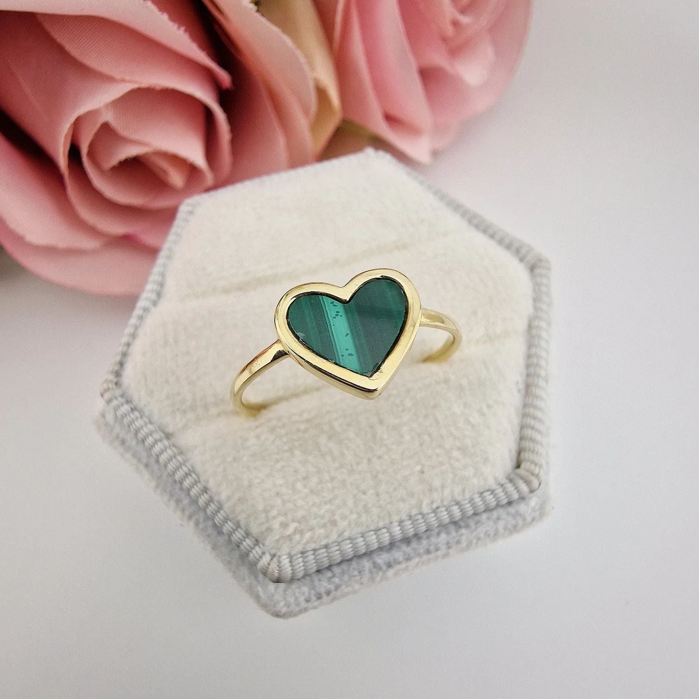 9ct Yellow Gold Malachite Heart Ladies Ring