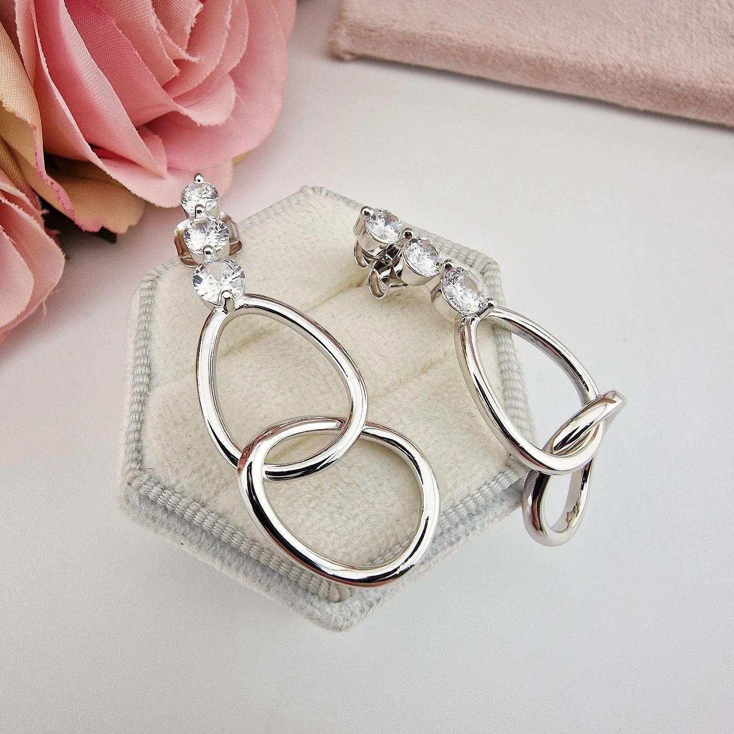 925 Sterling Silver Interlocked Tear Drop Cubic Zirconia Earrings