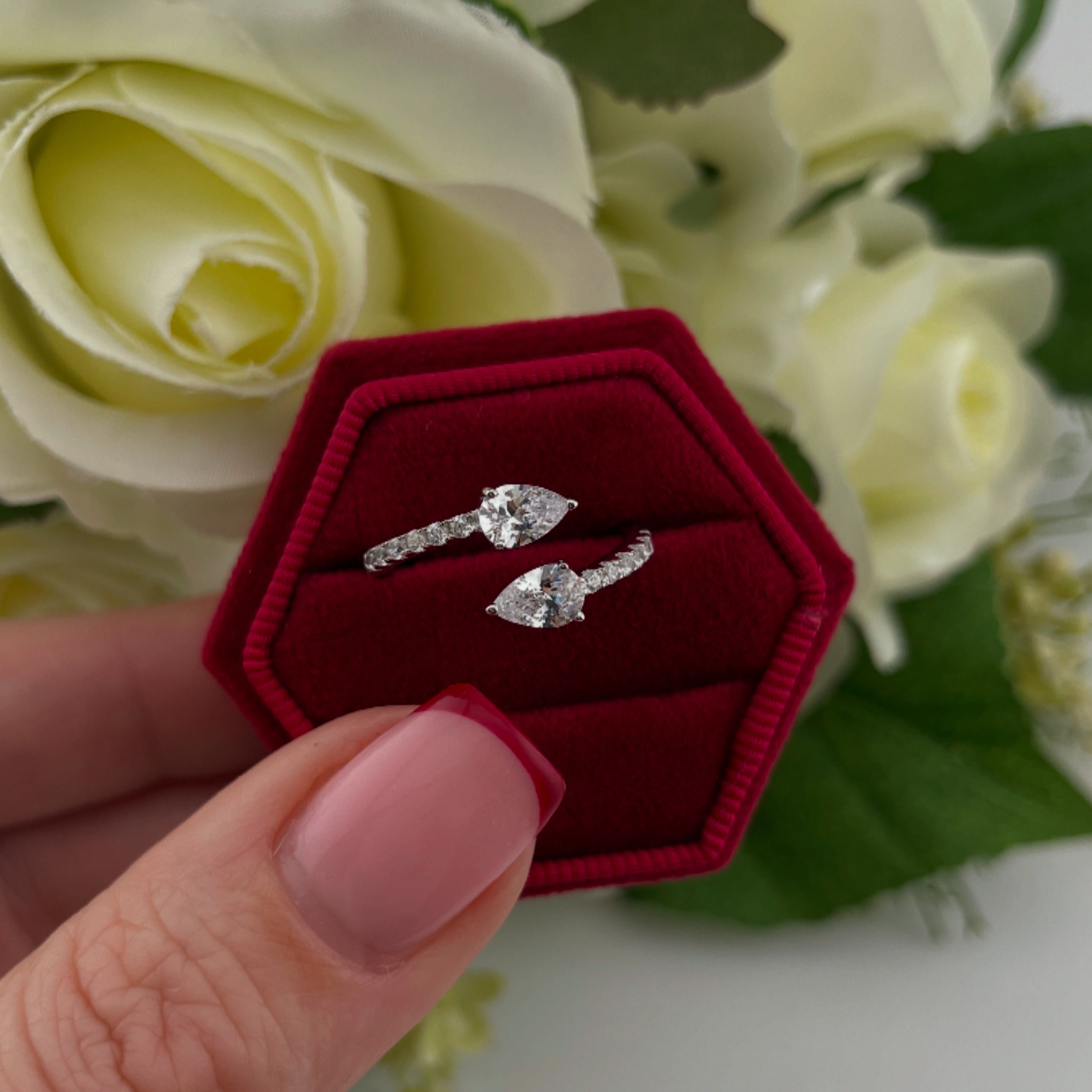 925 Sterling Silver Pear Cut Cz Crossover Ring