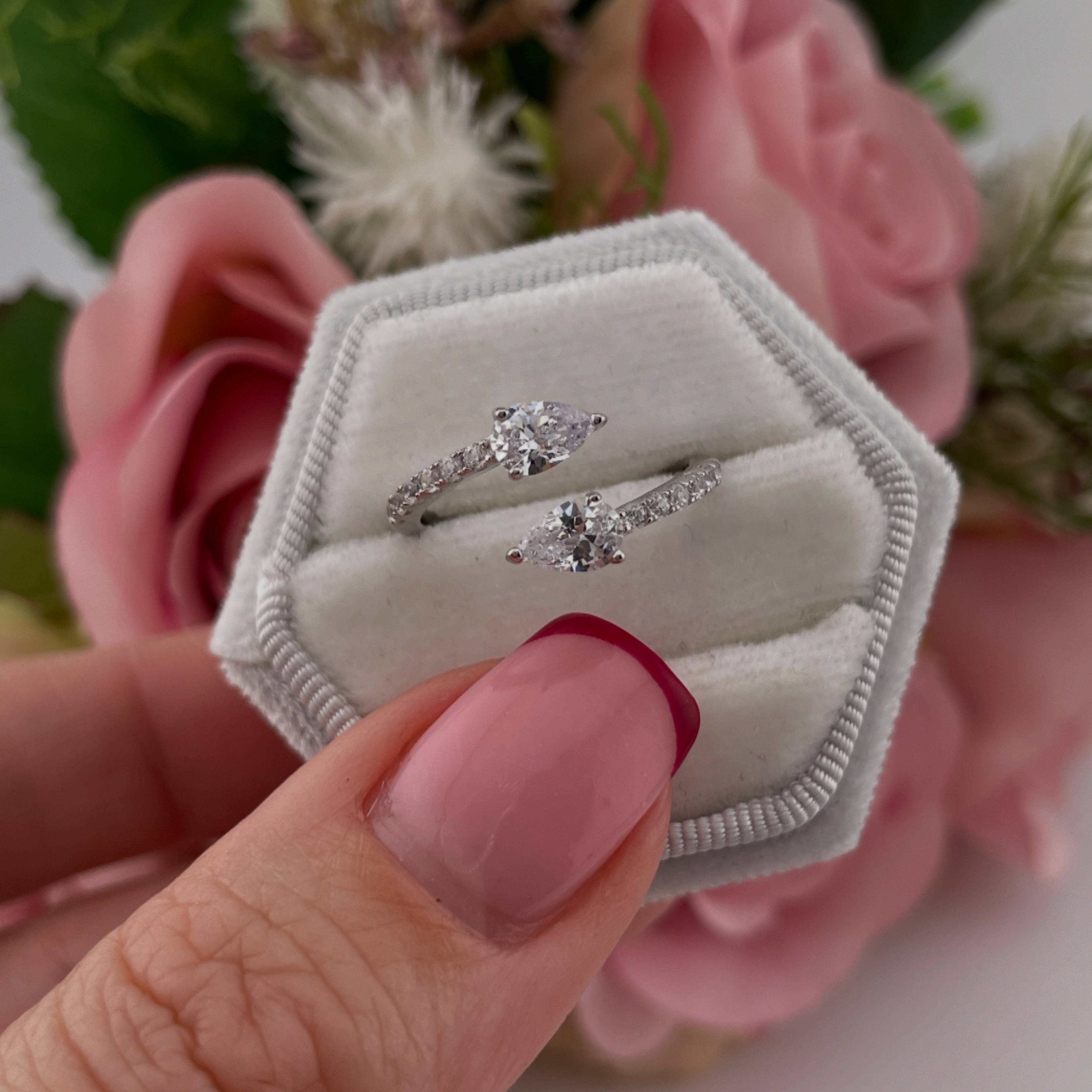 925 Sterling Silver Pear Cut Cz Crossover Ring