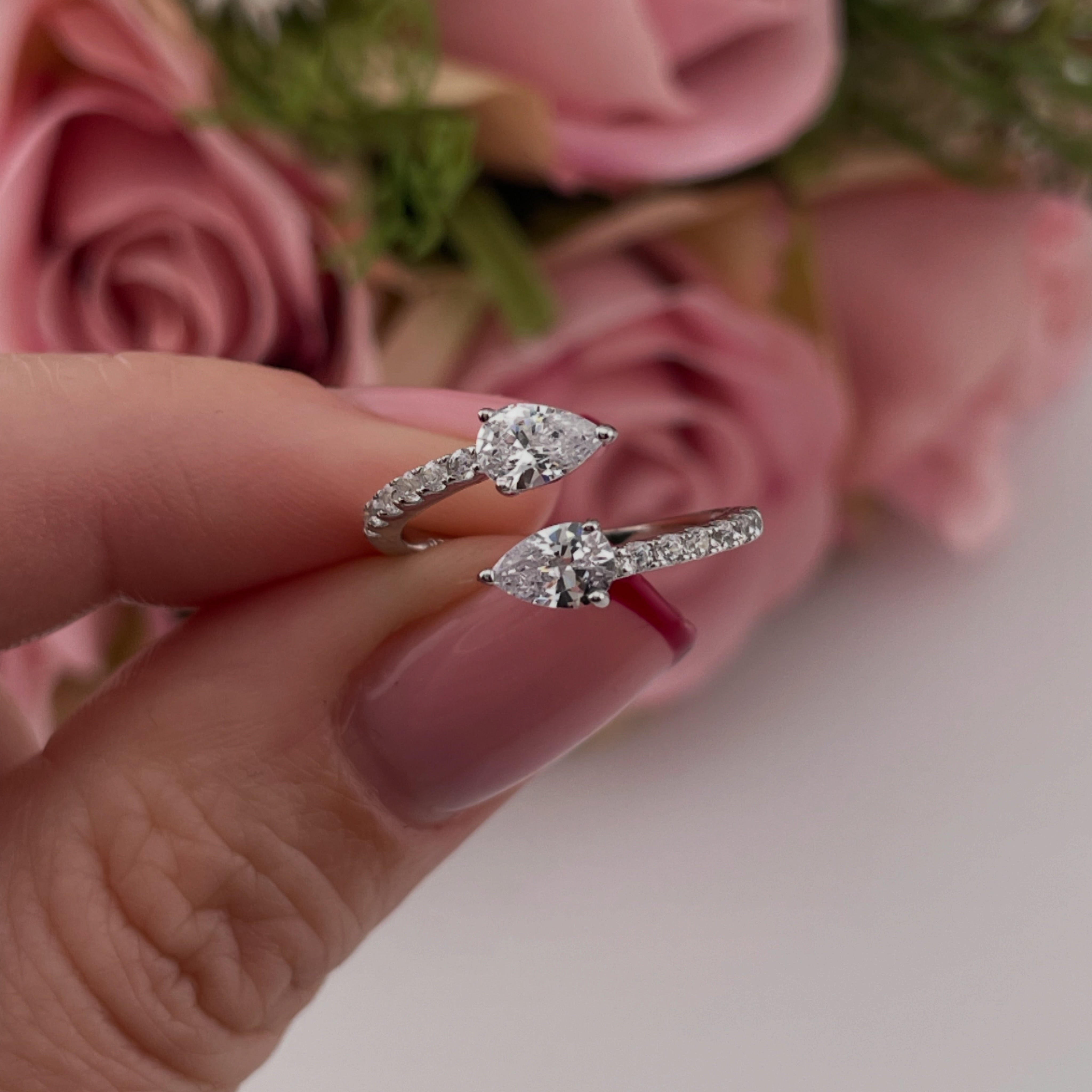 925 Sterling Silver Pear Cut Cz Crossover Ring