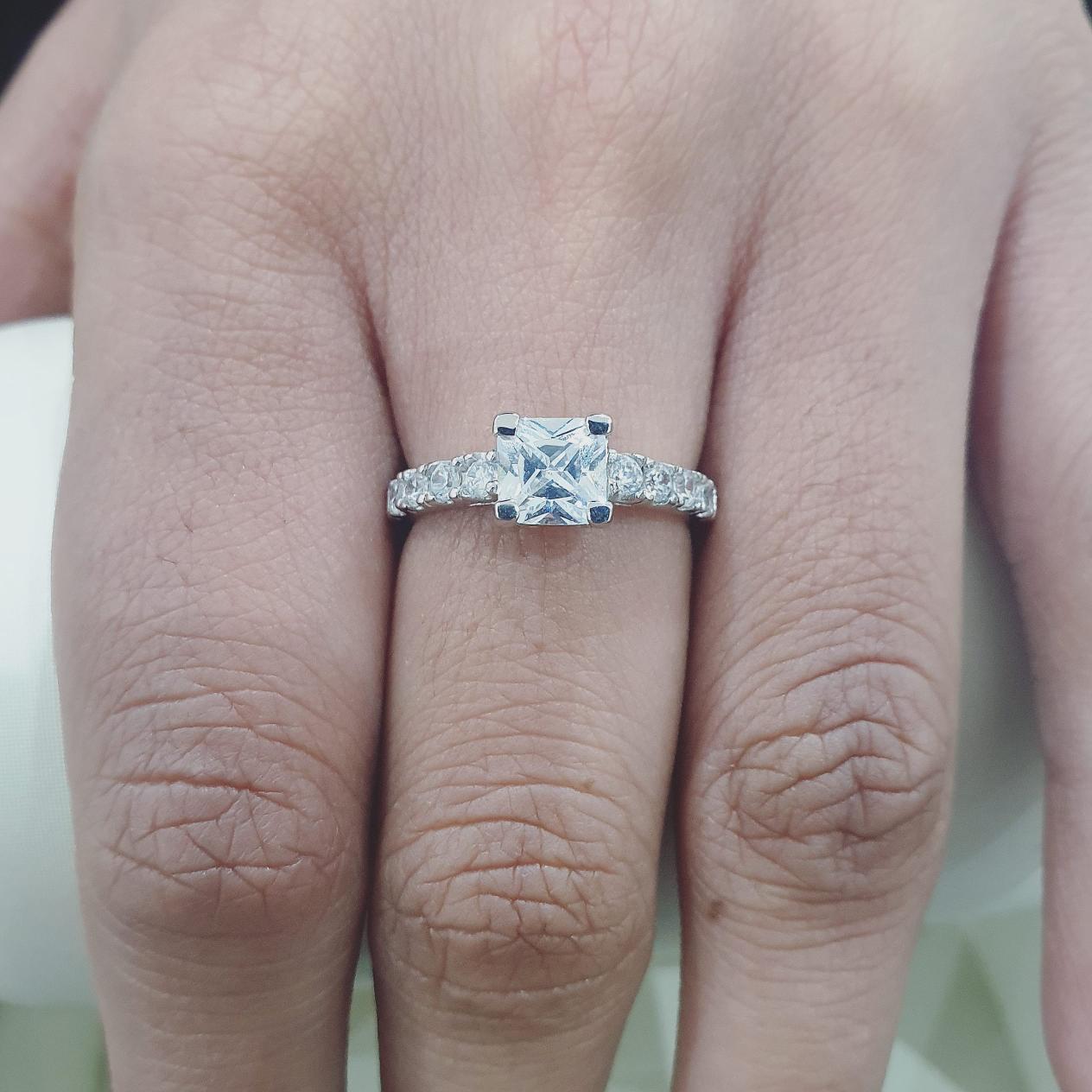 925 Sterling Silver Claw Set Princess Cut Cz Solitaire Ring