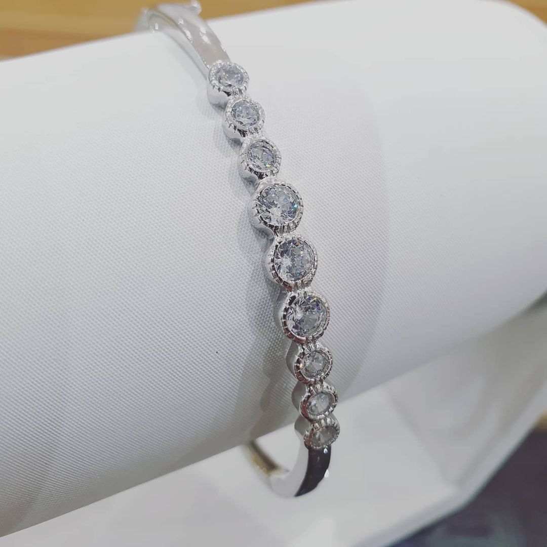 925 Sterling Silver Rubover Set Cz Bangle