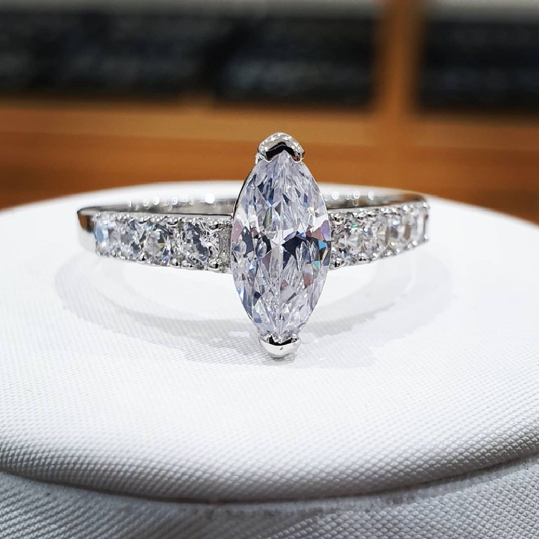 925 Sterling Silver Claw Set Marquise Cut Cz Solitaire Ring