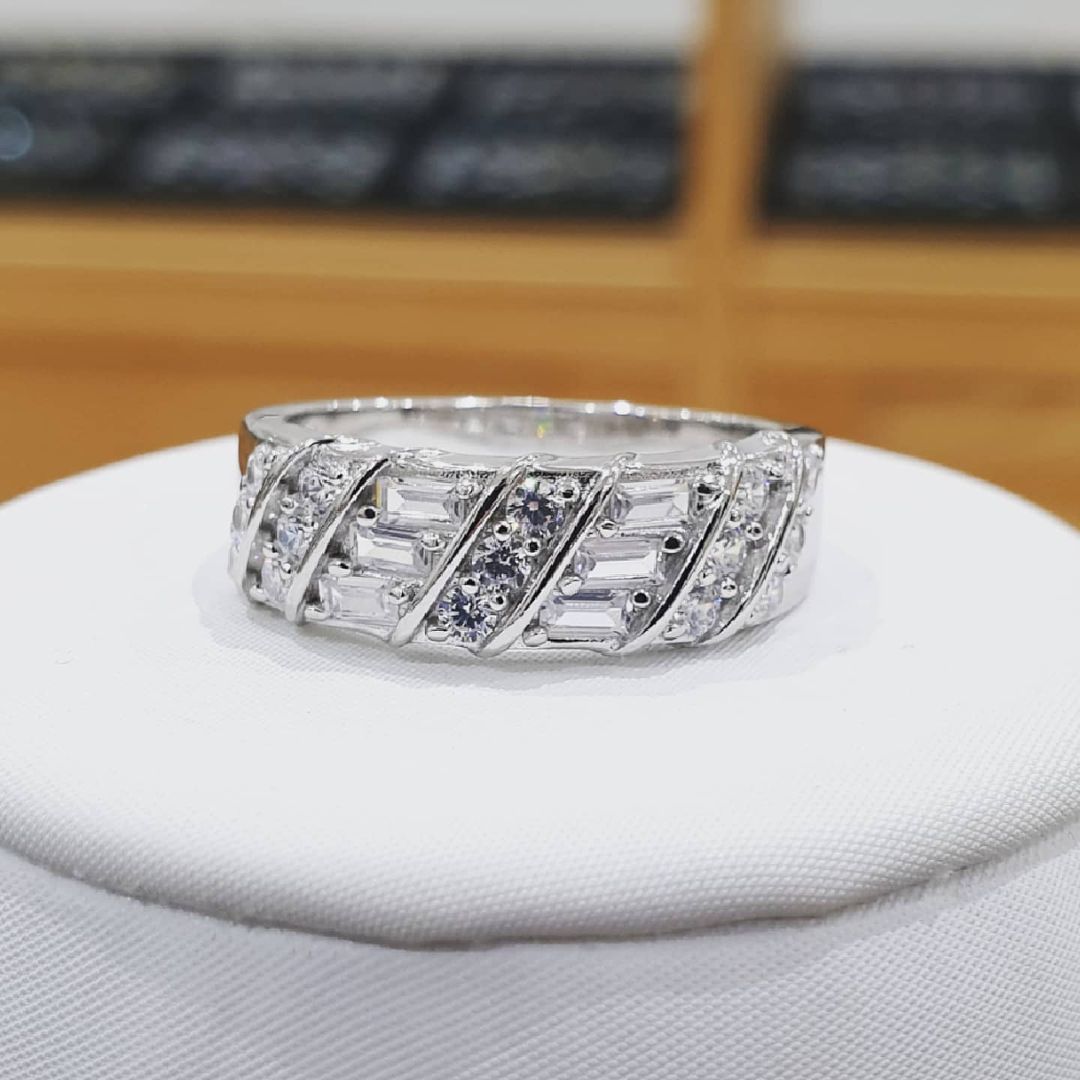 925 Sterling Silver Fancy Round & Baguette Cut Cz Eternity Ring