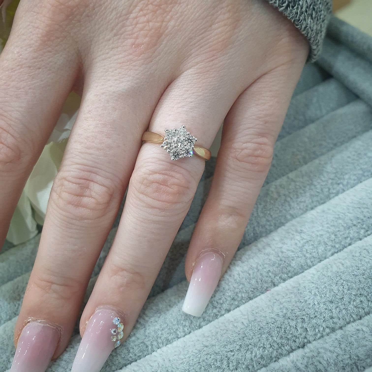 9ct Yellow Gold 0.50ct Diamond Flower / Cluster Ring