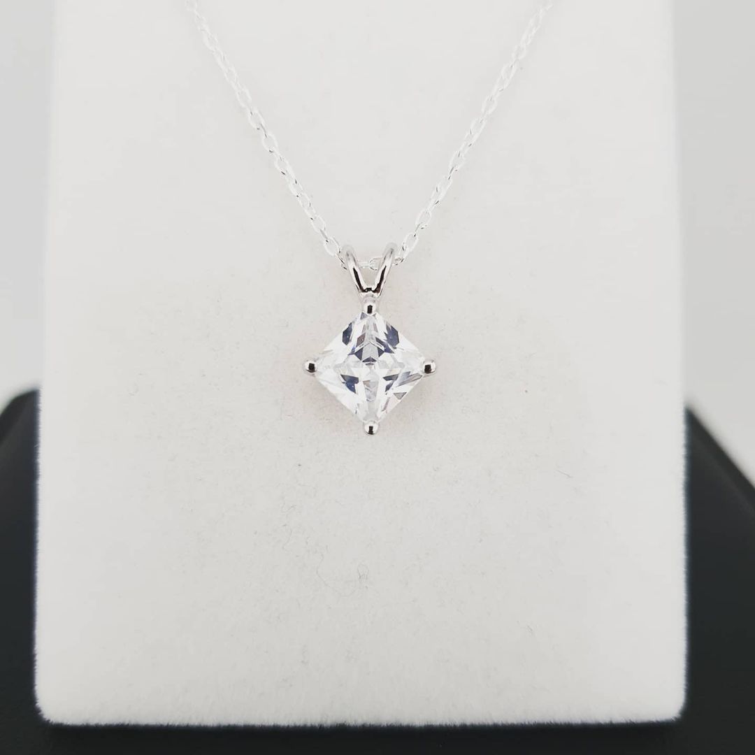 925 Sterling Silver Princess Cut Pendant with Chain