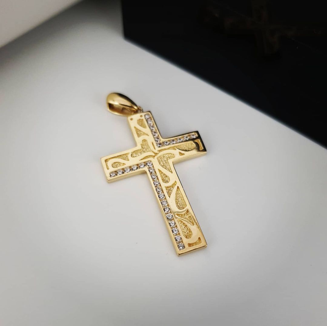 9ct Yellow Gold Fancy Design Cross Pendant