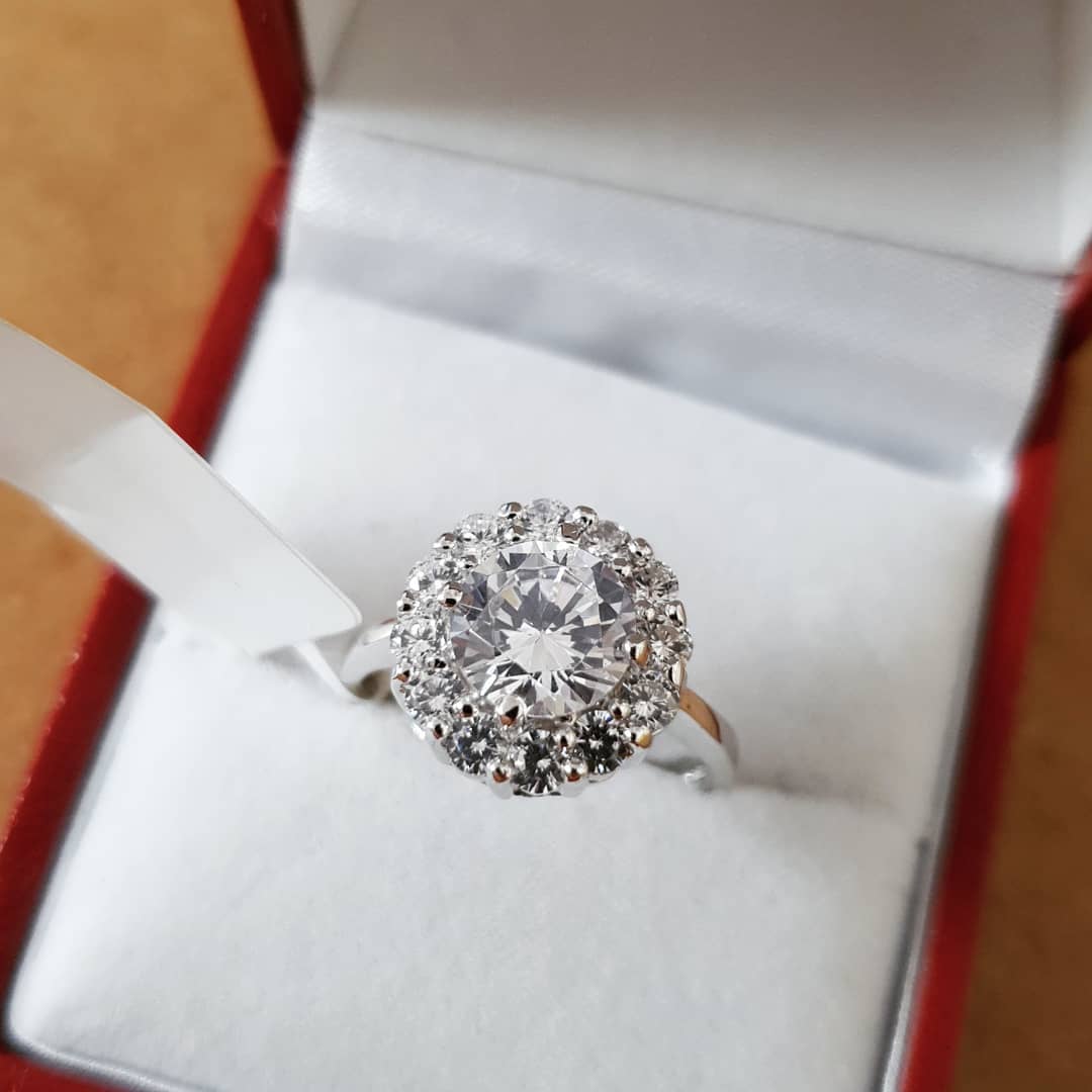 925 Sterling Silver Claw Set Cz Cluster Ring