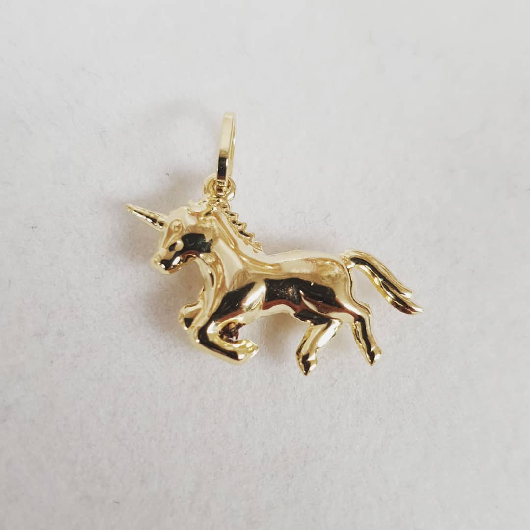 9ct Yellow Gold Unicorn Pendant
