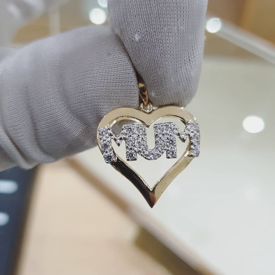 9ct Yellow Gold Cubic Zirconia Heart Mum Pendant