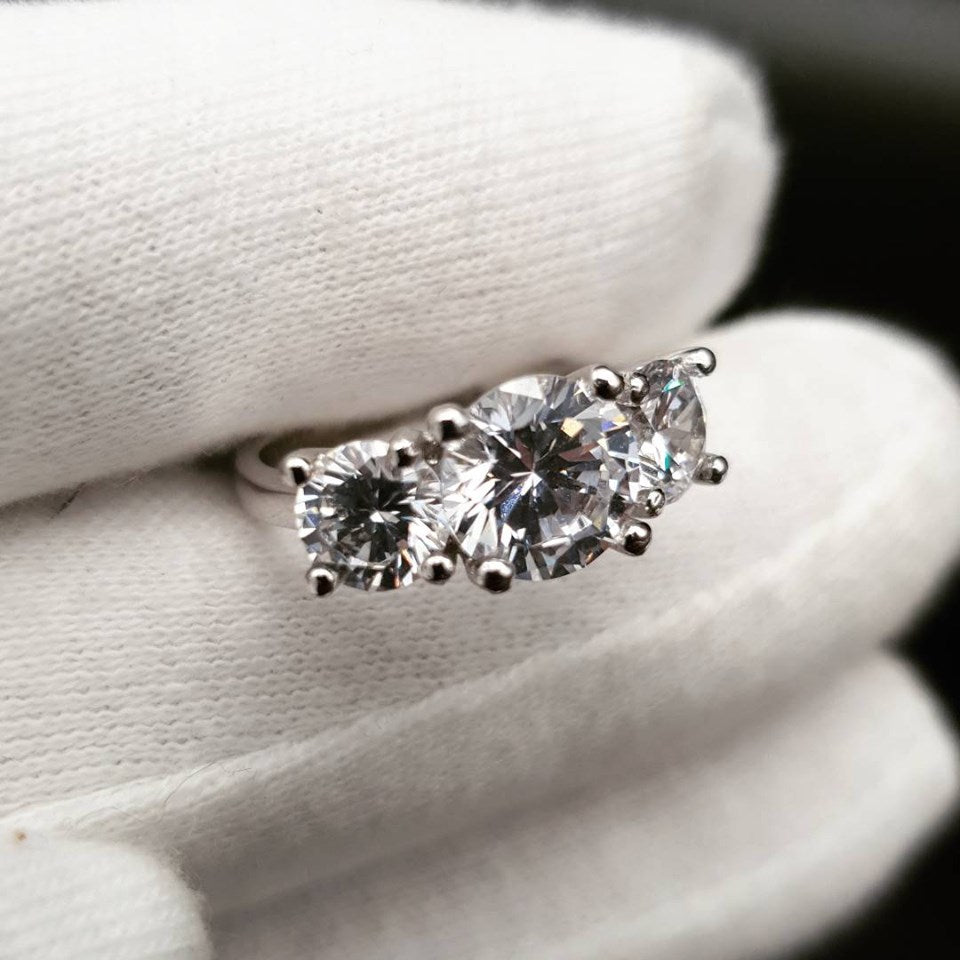 925 Sterling Silver Claw Set Trilogy Ring