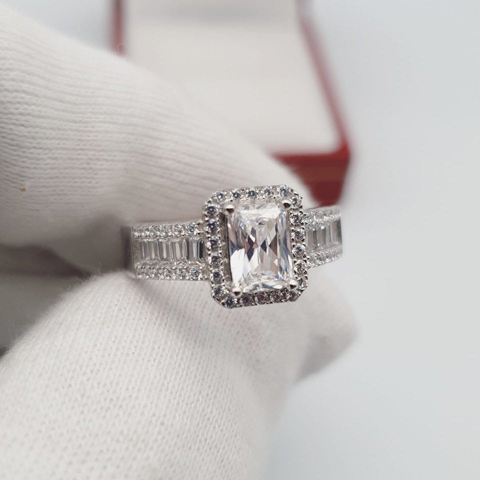 925 Sterling Silver Emerald Cut Solitaire Ring with Baguette Cut Shoulders