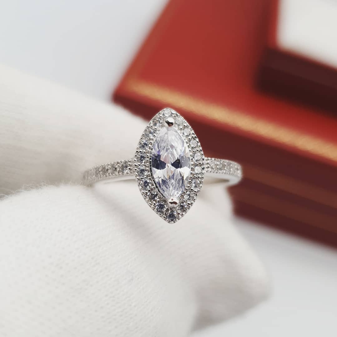 925 Sterling Silver Marquise Cut Cz Ring
