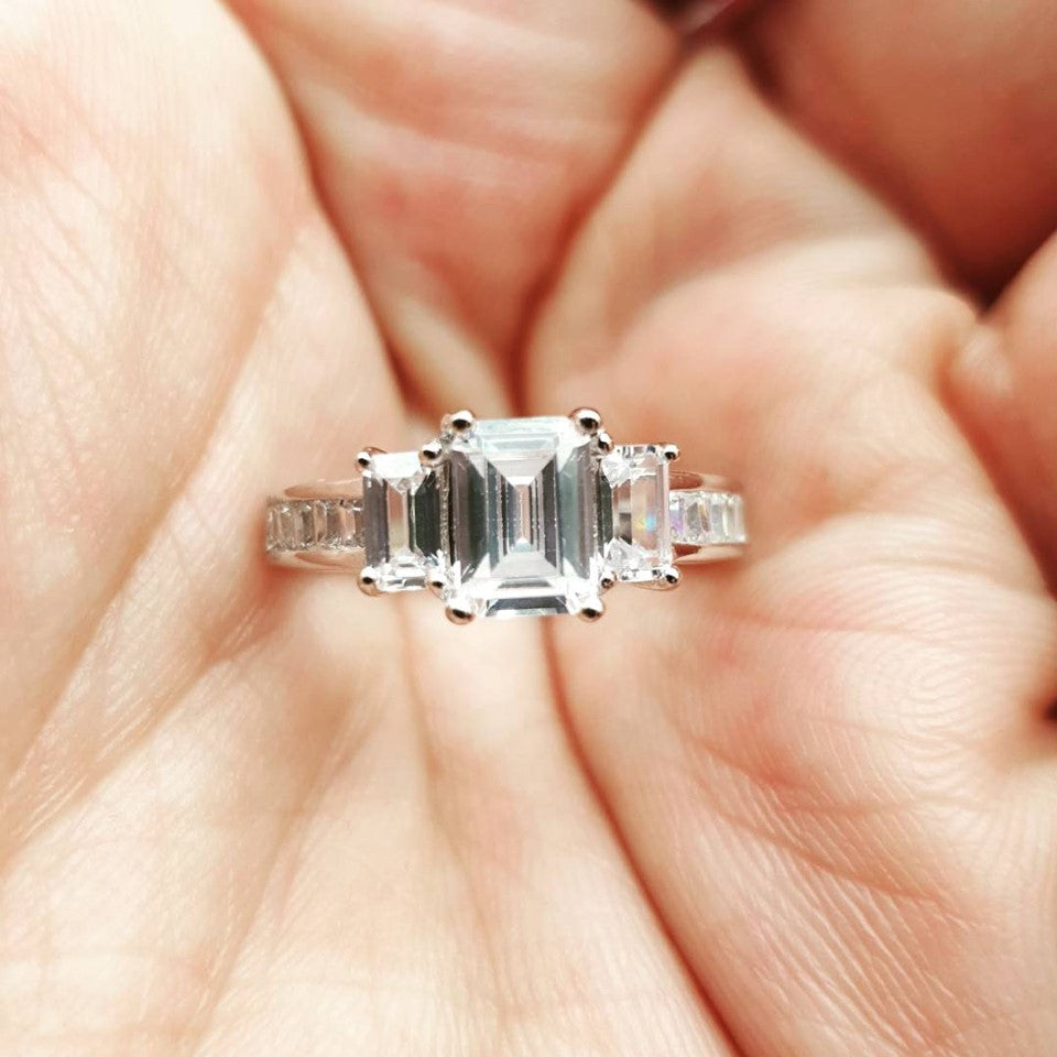 925 Sterling Silver Trilogy with Baguettes Cz & on Shoulder Ring