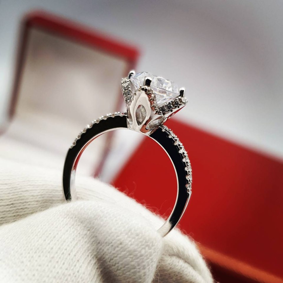 925 Sterling Silver Micro Pave' High setting Ring Cz on Shoulder J-Jaz