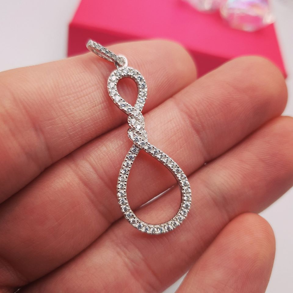 925 Sterling Silver Teardrop Twist Cz Pendant with Chain