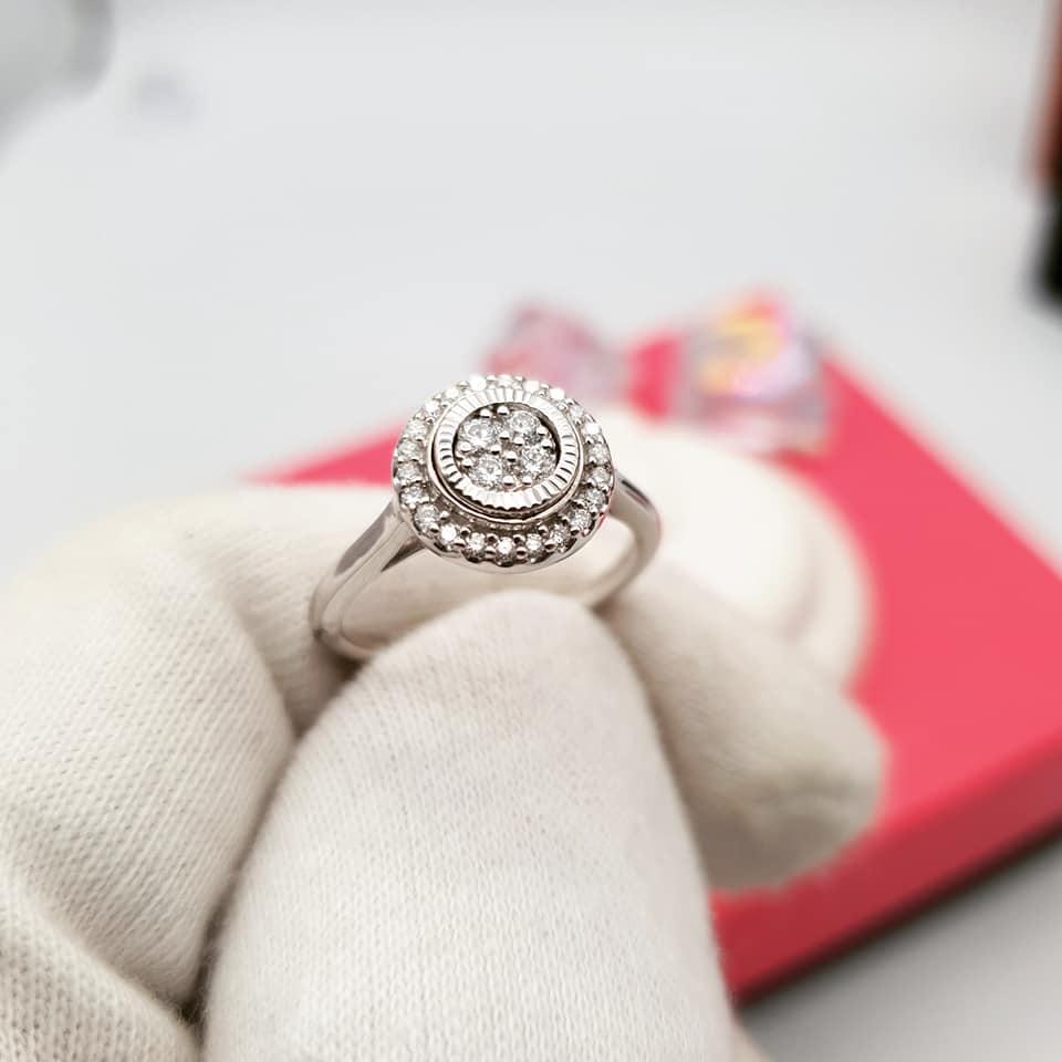 9ct White Gold 0.25ct Diamond Cluster Ring with Diamond Cut Bezel