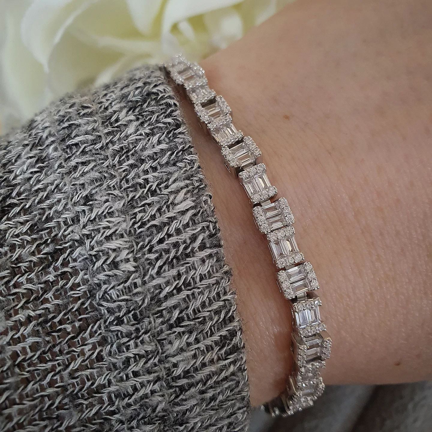 925 Sterling Silver Baguette & Rounds Cut 7" Ladies Cz Tennis Bracelet