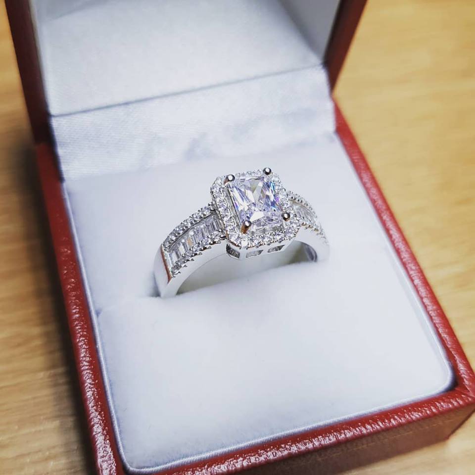 925 Sterling Silver Emerald Cut Solitaire Ring with Baguette Cut Shoulders