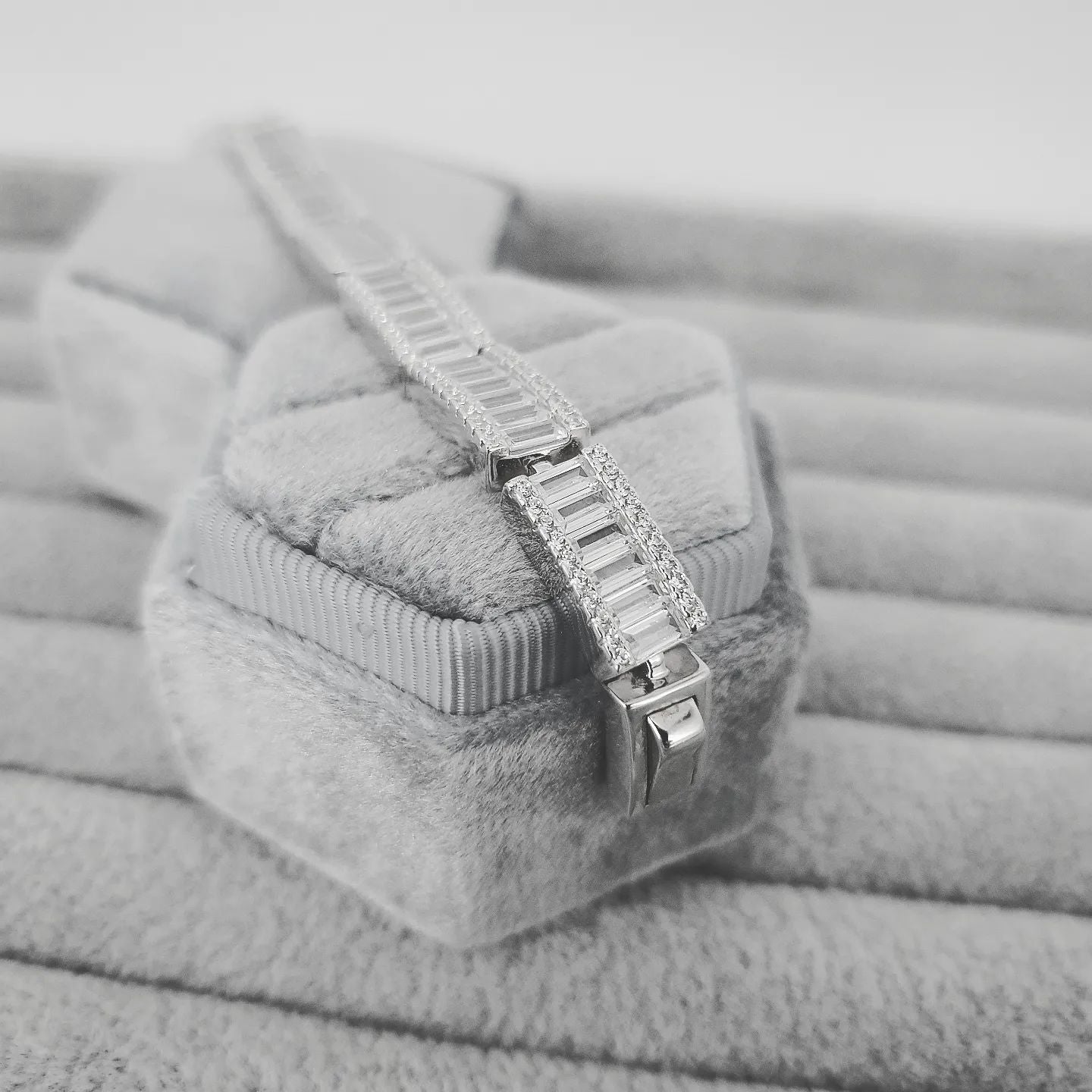 925 Sterling Silver Baguette & Round CZs Ladies Bracelet