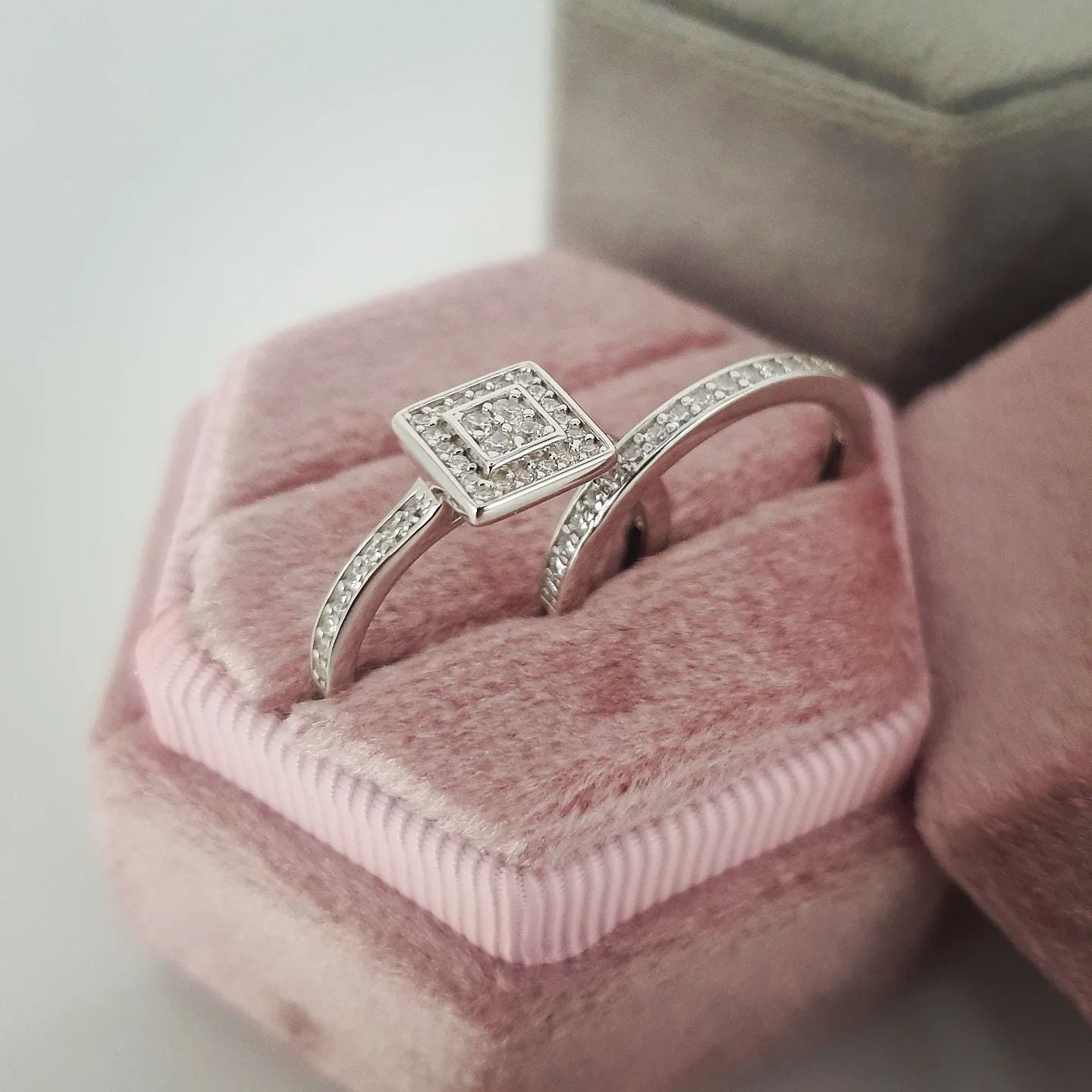 925 Sterling Silver Square Set Halo Cz Ring Set