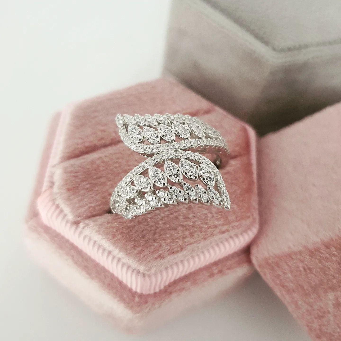 925 Sterling Silver Cz Fancy Crossover Ring