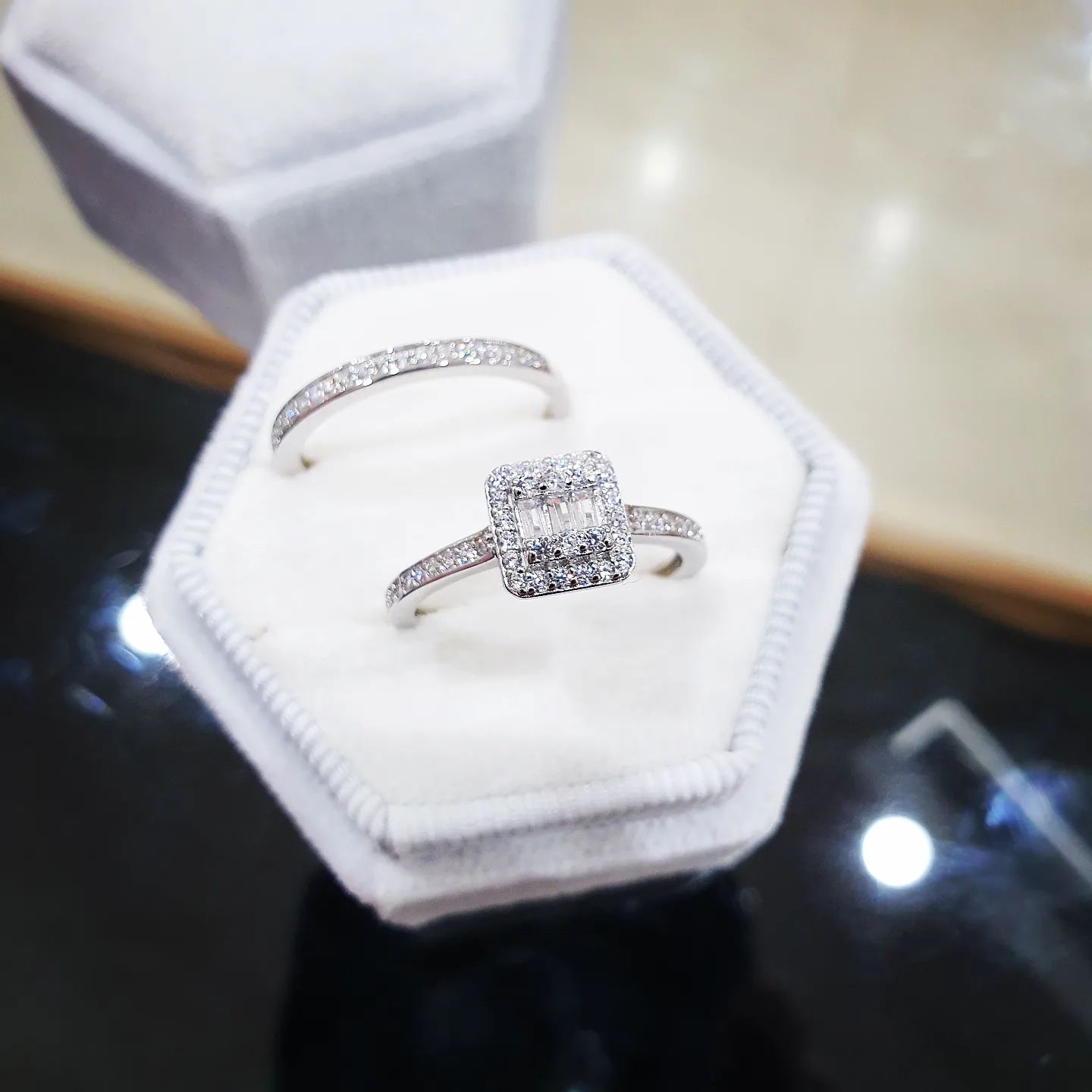 925 Sterling Silver Vintage Style Baguette & Round Ladies Ring Set