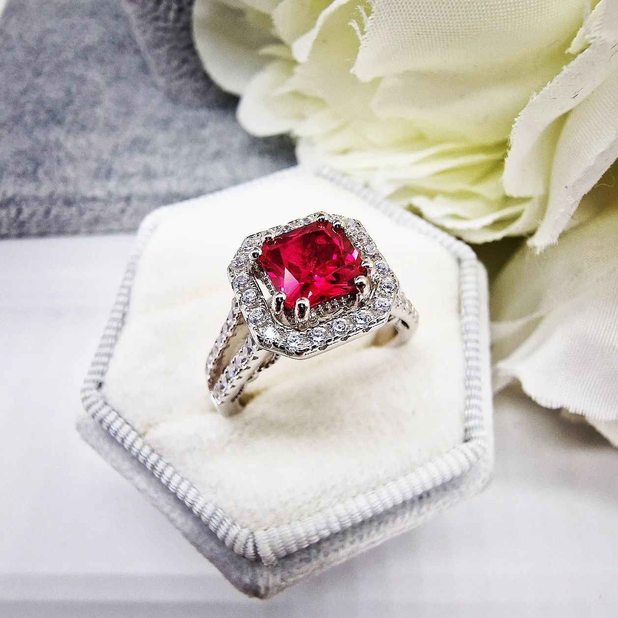 925 Sterling Silver Ruby Cz Split Shank Solitaire Ring J-Jaz
