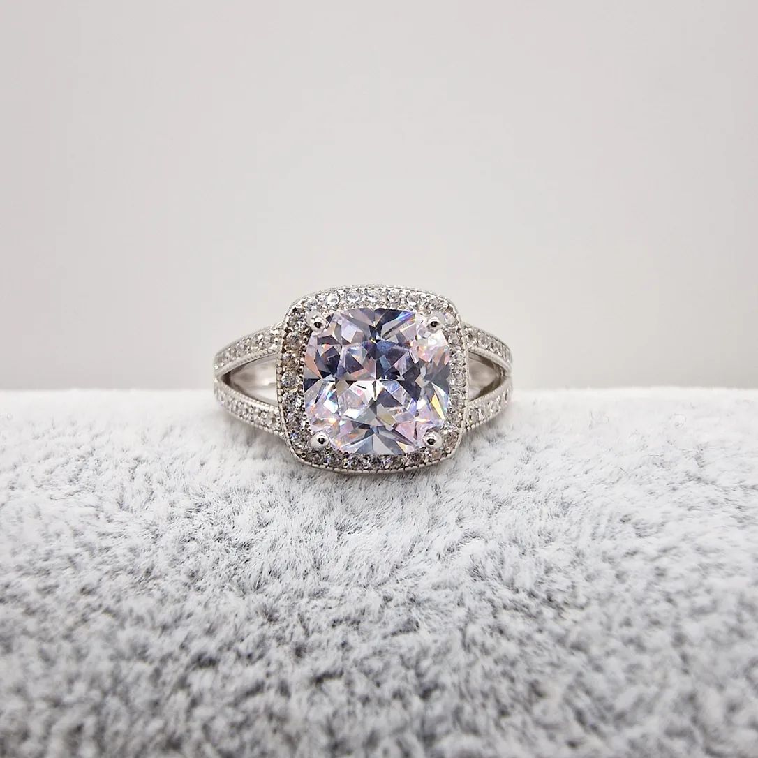 925 Sterling Silver Square Cz Split Shank Ring