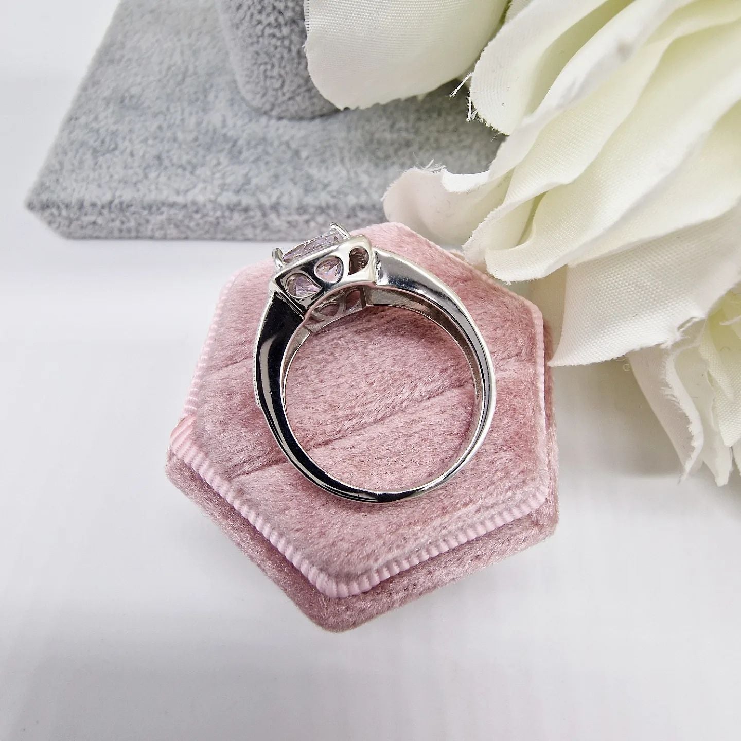 925 Sterling Silver Square Cz Split Shank Ring