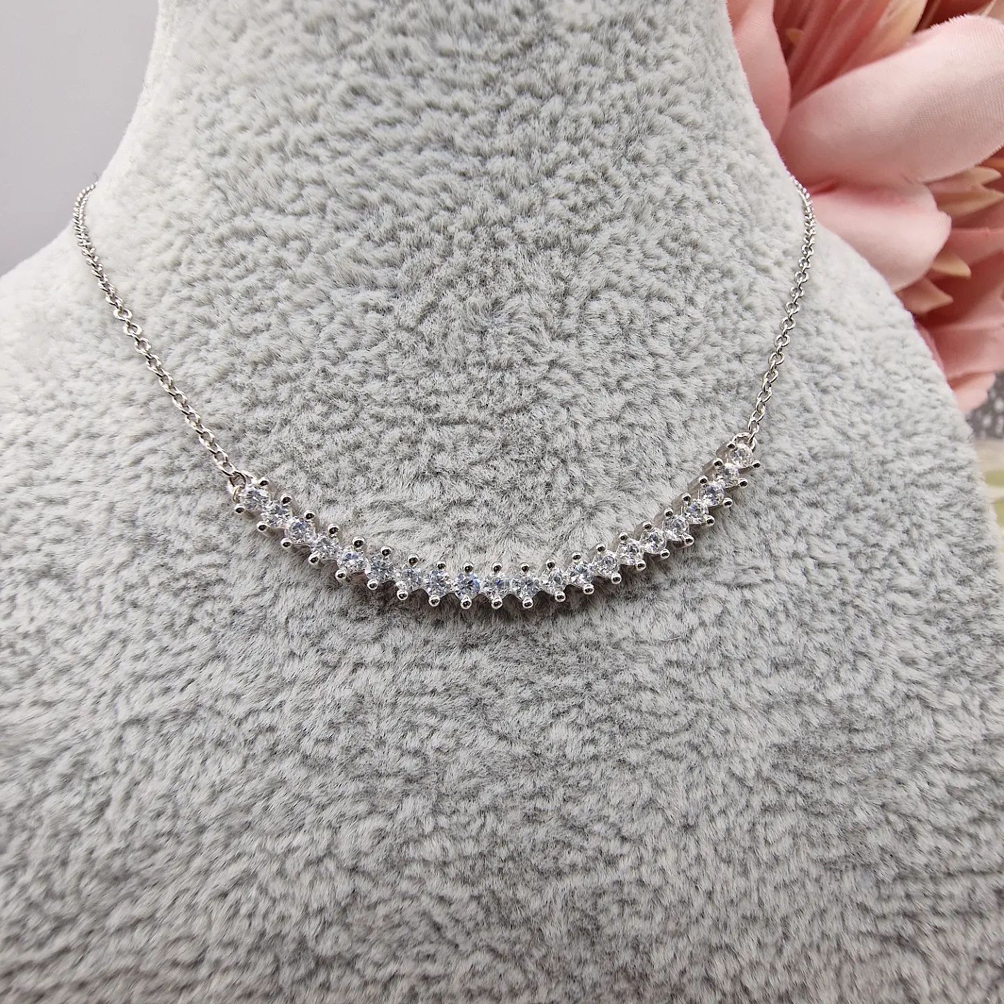 925 Sterling Silver Chic Curved Bar Cubic Zirconia Necklace