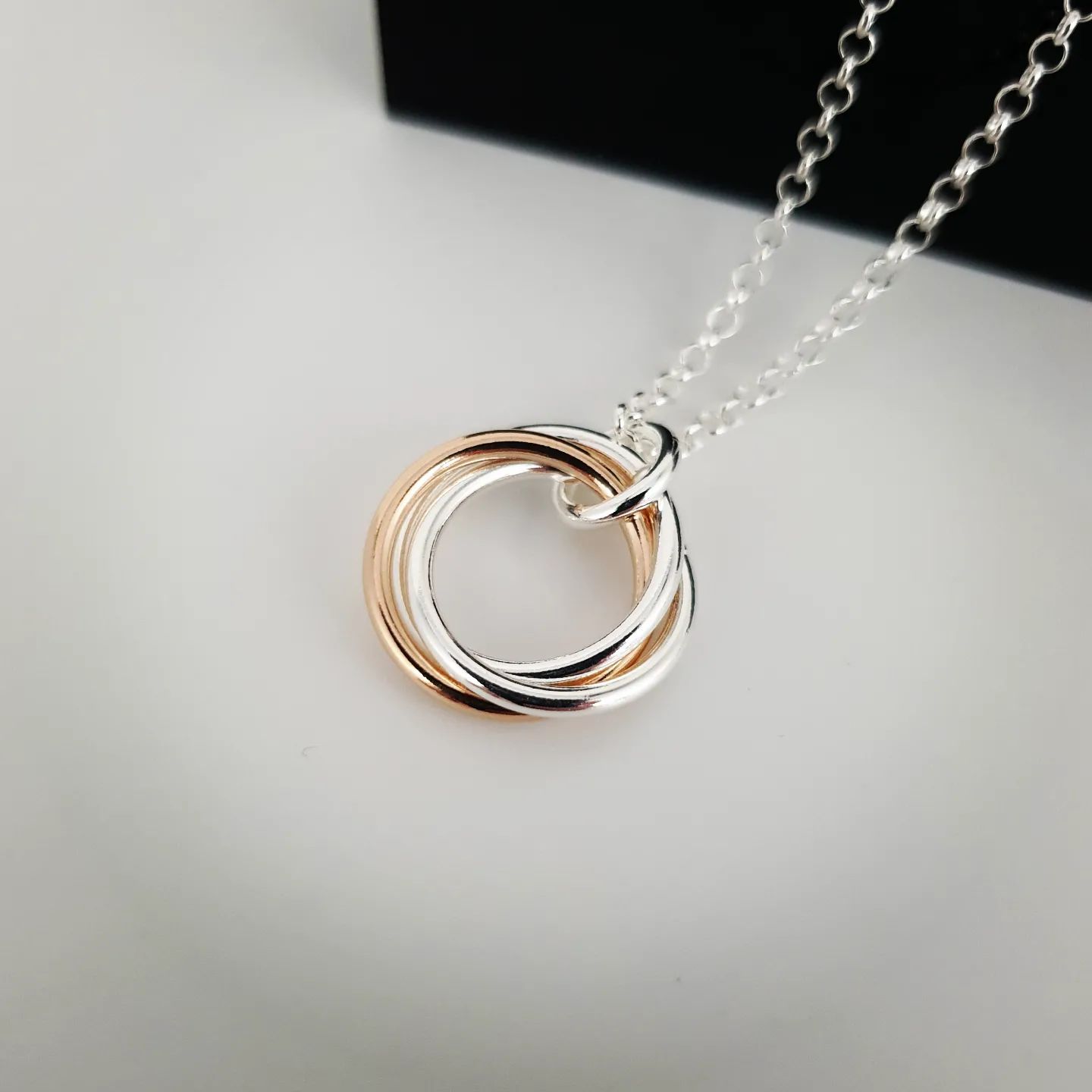 925 Sterling Silver 17" Two Tone Circle Chain