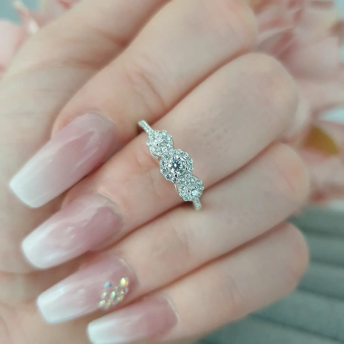 925 Sterling Silver Micro Pave' Trilogy Round Brilliant Cz 's Ring J-Jaz