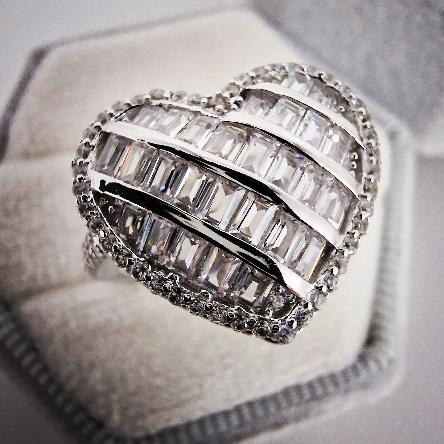 925 Sterling Silver Cz Round & Baguette Cluster Heart Ring